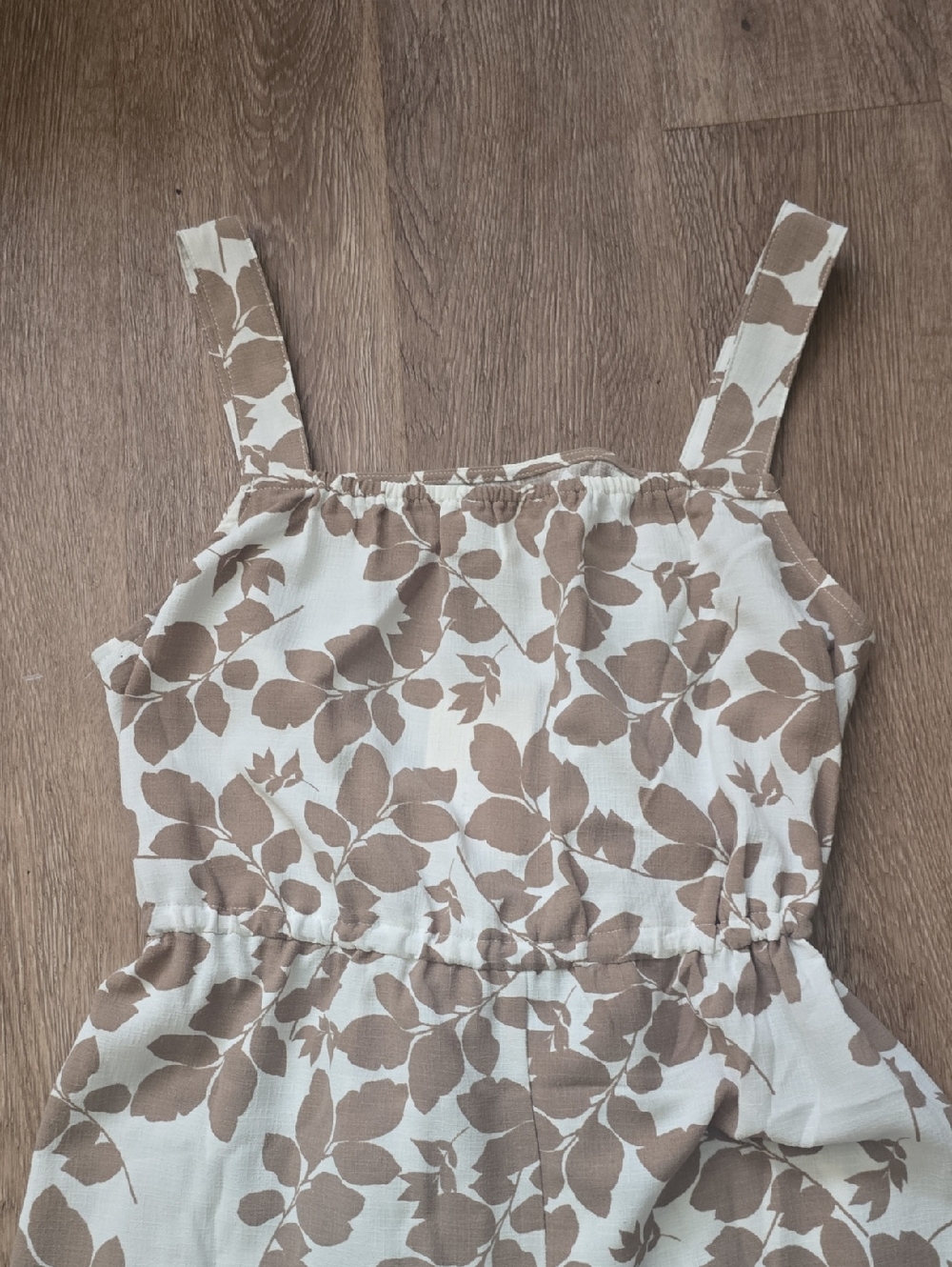 Neutral Floral Tie-Front Maxi Sundress - Picture 5 of 6